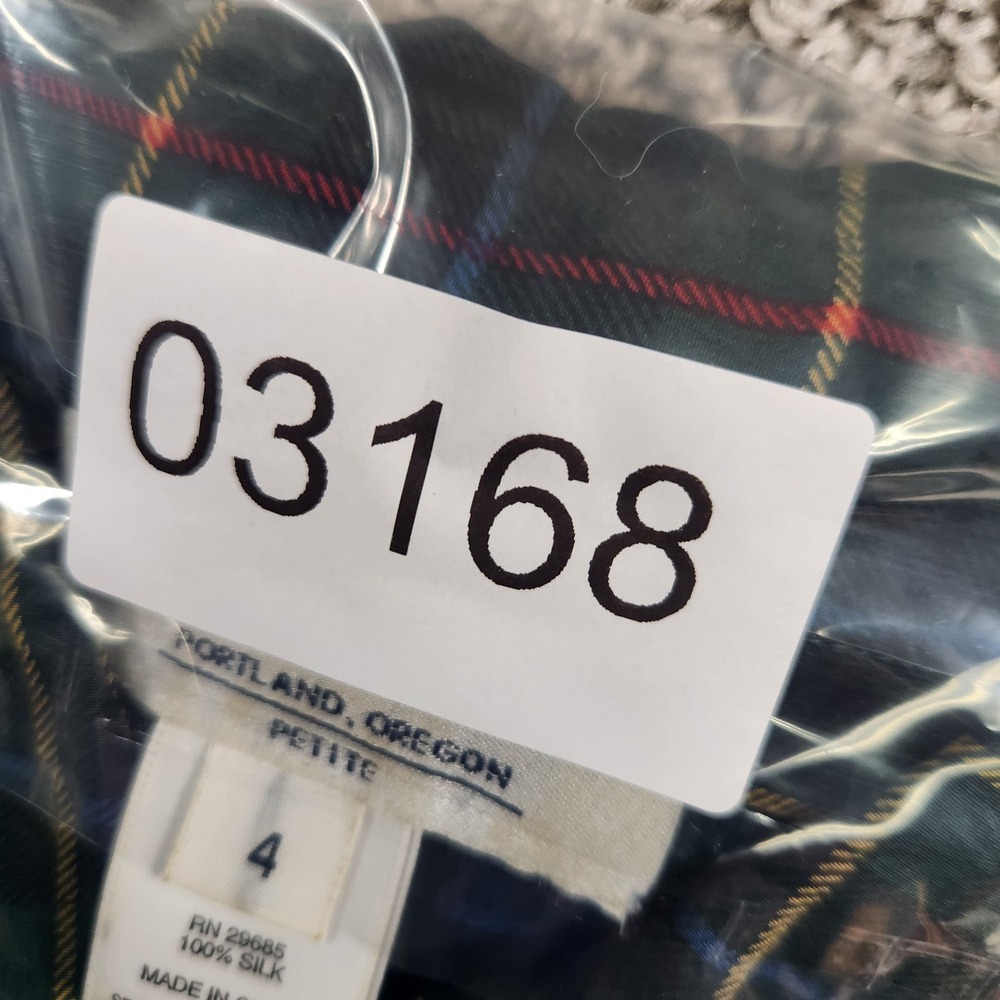 Pendleton Blouse Womens 4 Silk Tartan Plaid Button Front Top L/S Collared Luxury - Picture 9 of 9